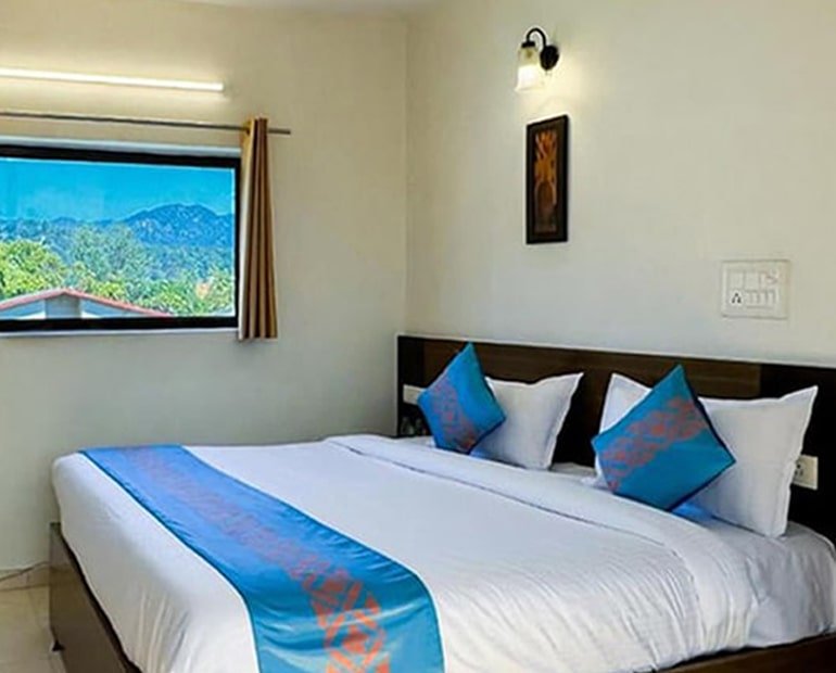 Deluxe Rooms in Jim Corbett